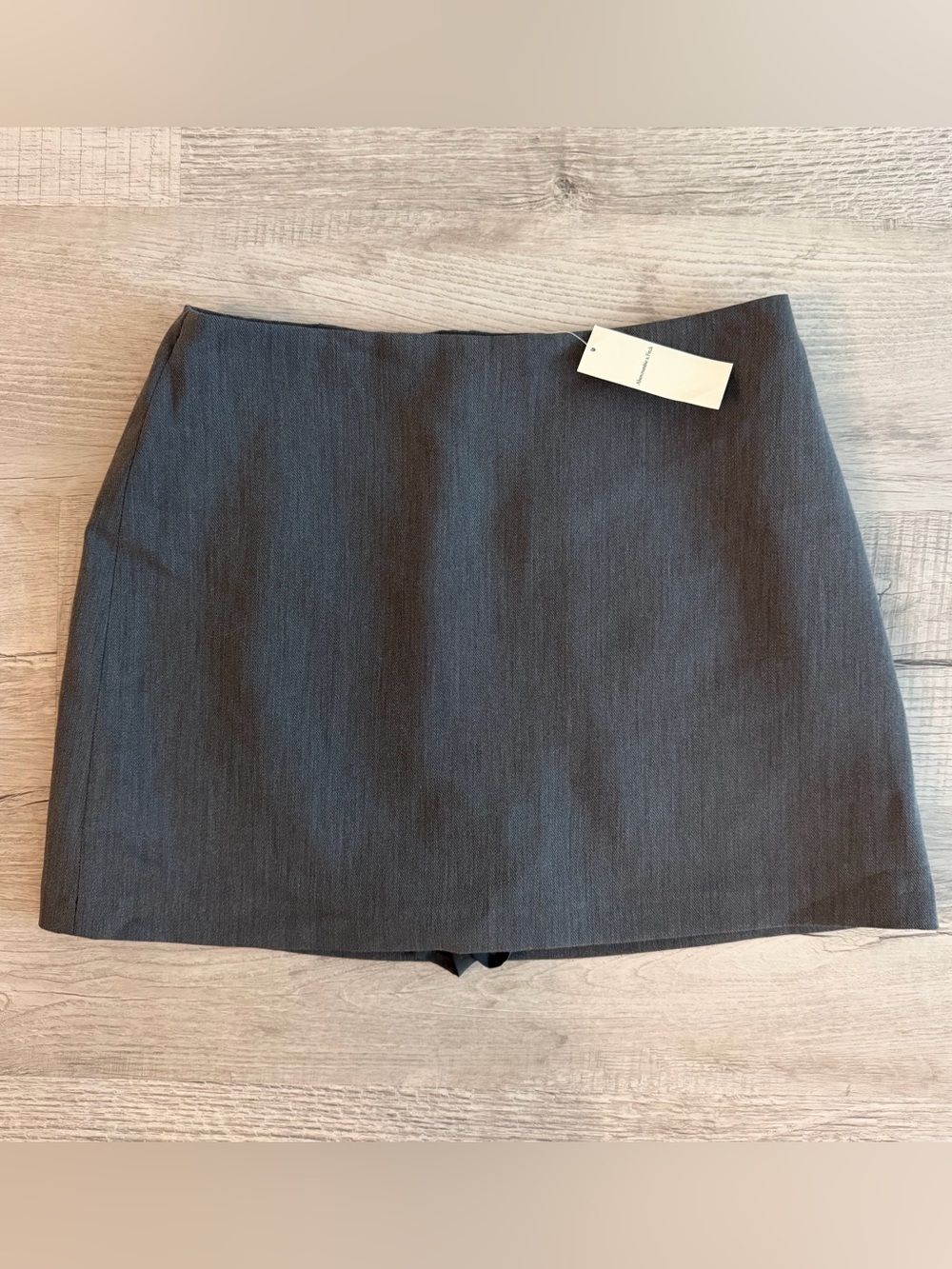 Abercrombie & Fitch Women’s Scarlett Gray Mini Skirt